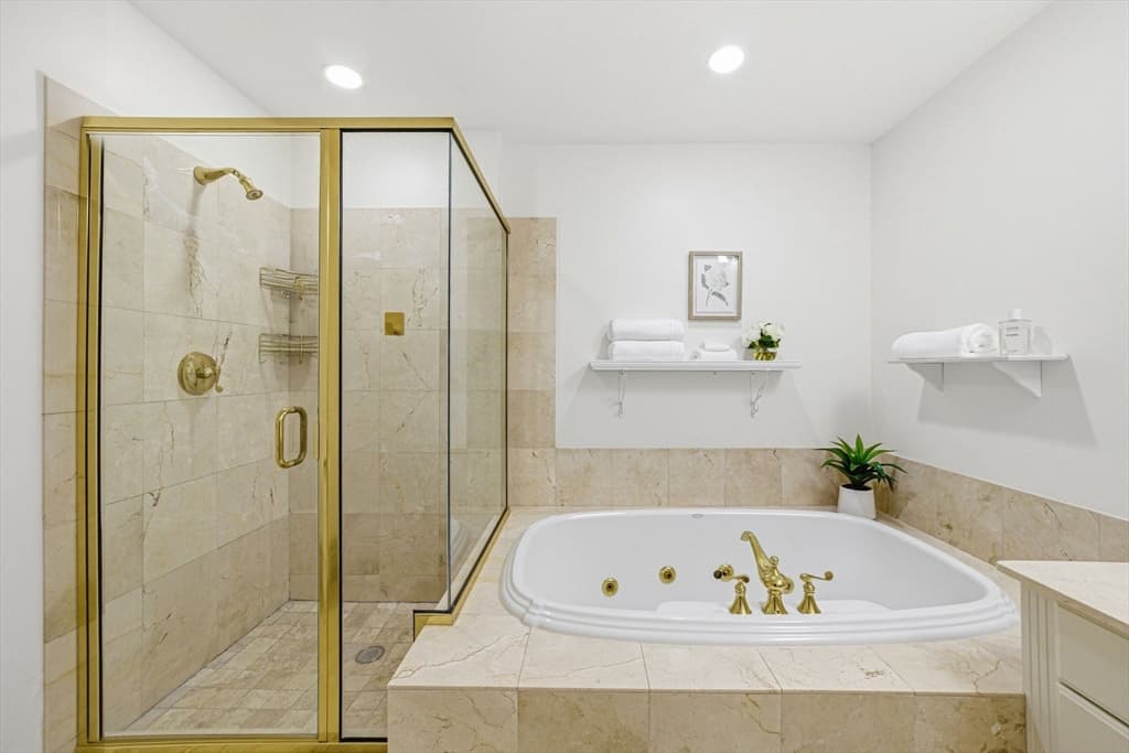 630 Hammond St # 209, Brookline MA 02467 photo 31