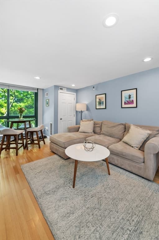 Condominium at 42 Eighth # 3315, Boston MA 02129, photo 11 of 27