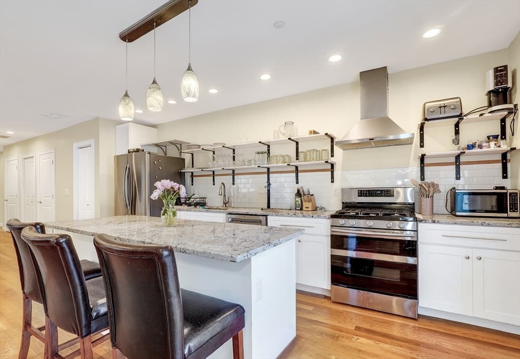 Condominium at 756 E Fifth St # 2, Boston MA 02127, photo 11 of 28