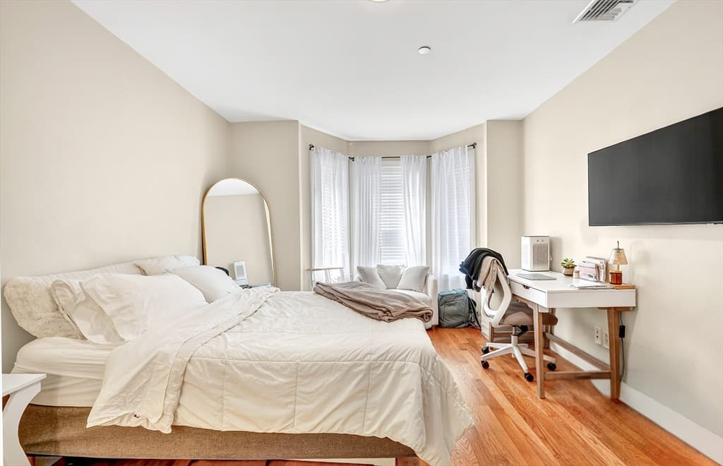 Condominium at 756 E Fifth St # 2, Boston MA 02127, photo 21 of 28
