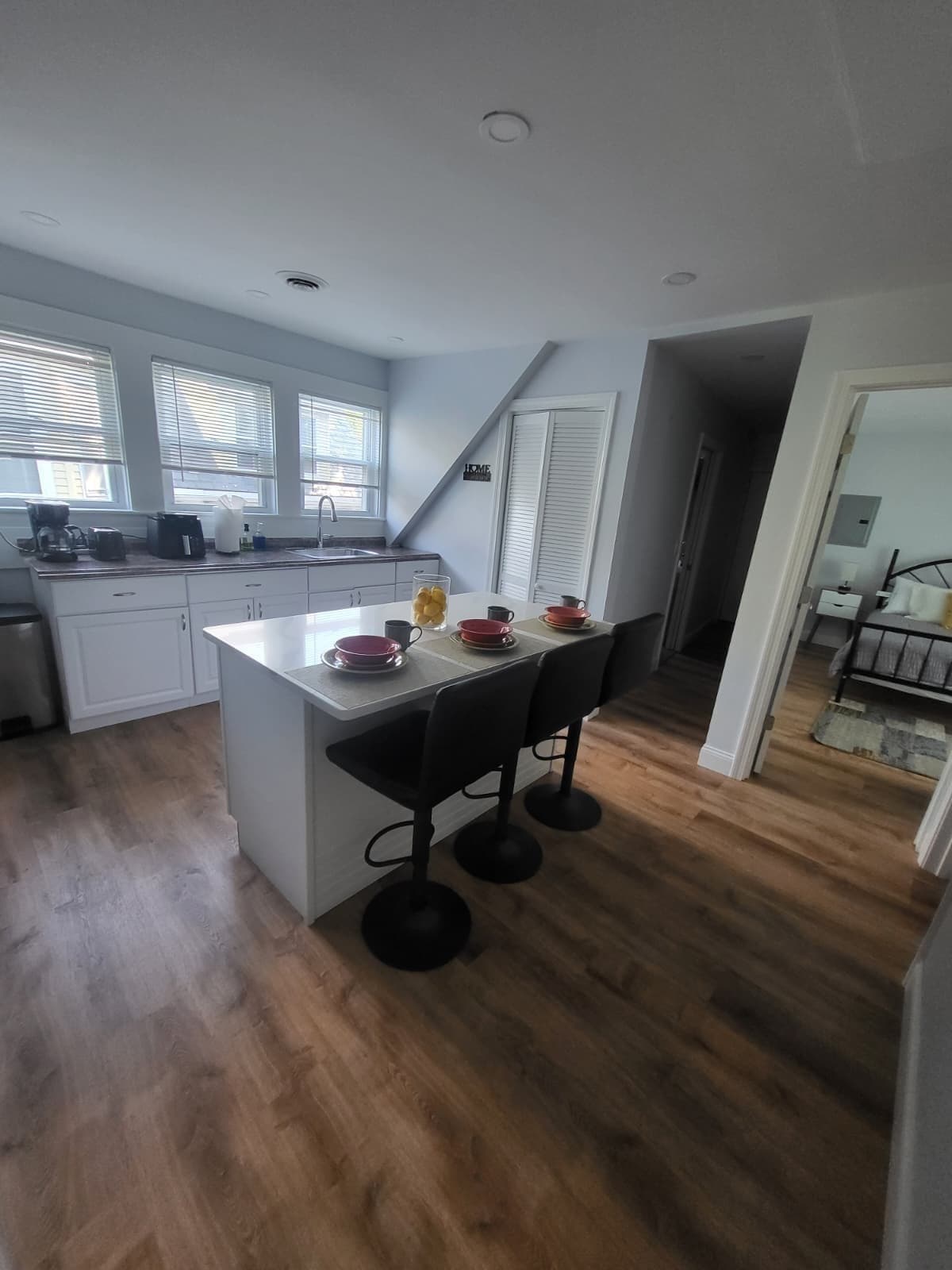 3 Family at 9 Hamilton Ave, Lynn MA 01902, photo 9 of 38