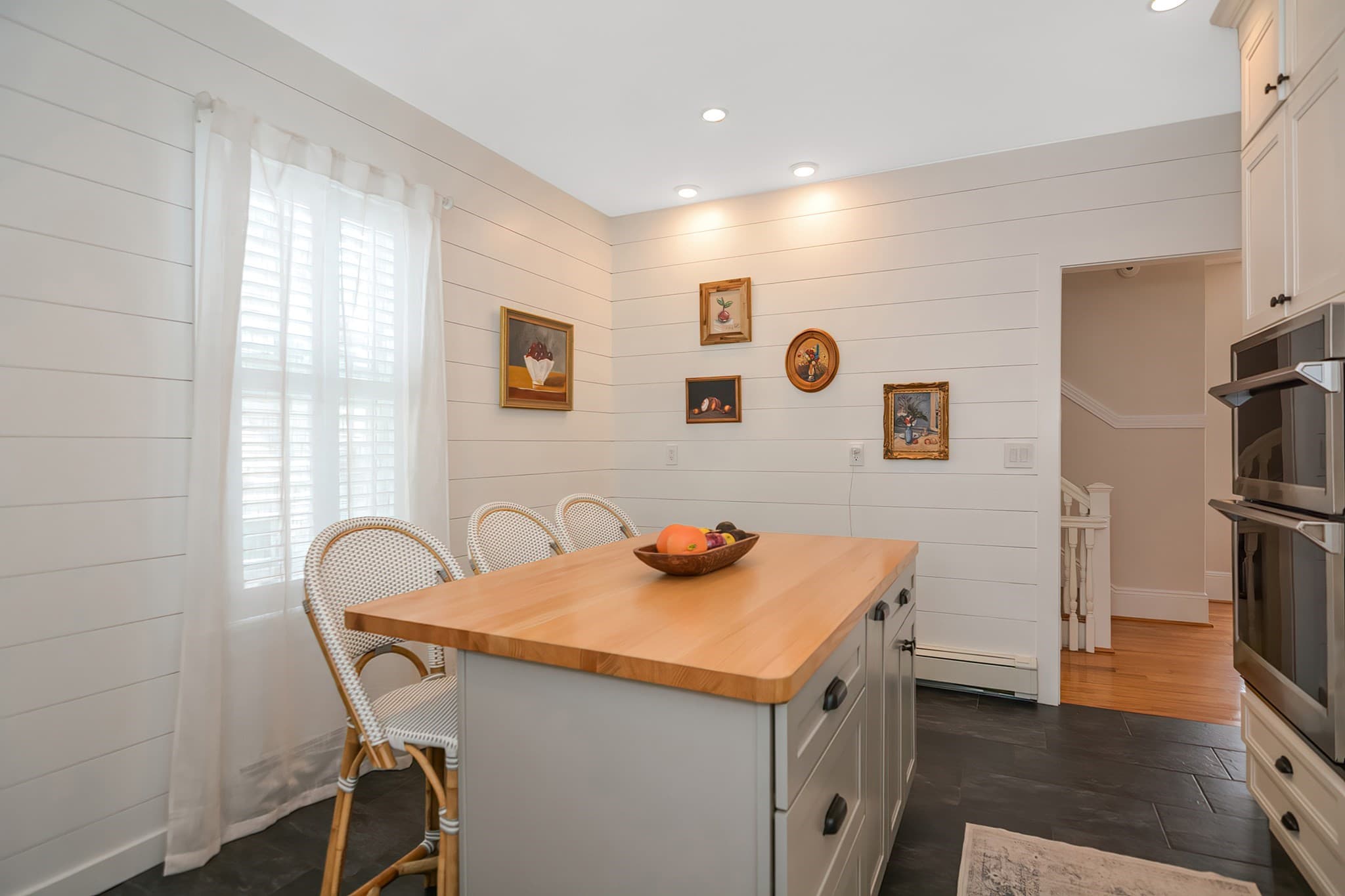 3 Family at 2 Peirce Rd, Lynn MA 01902, photo 17 of 42