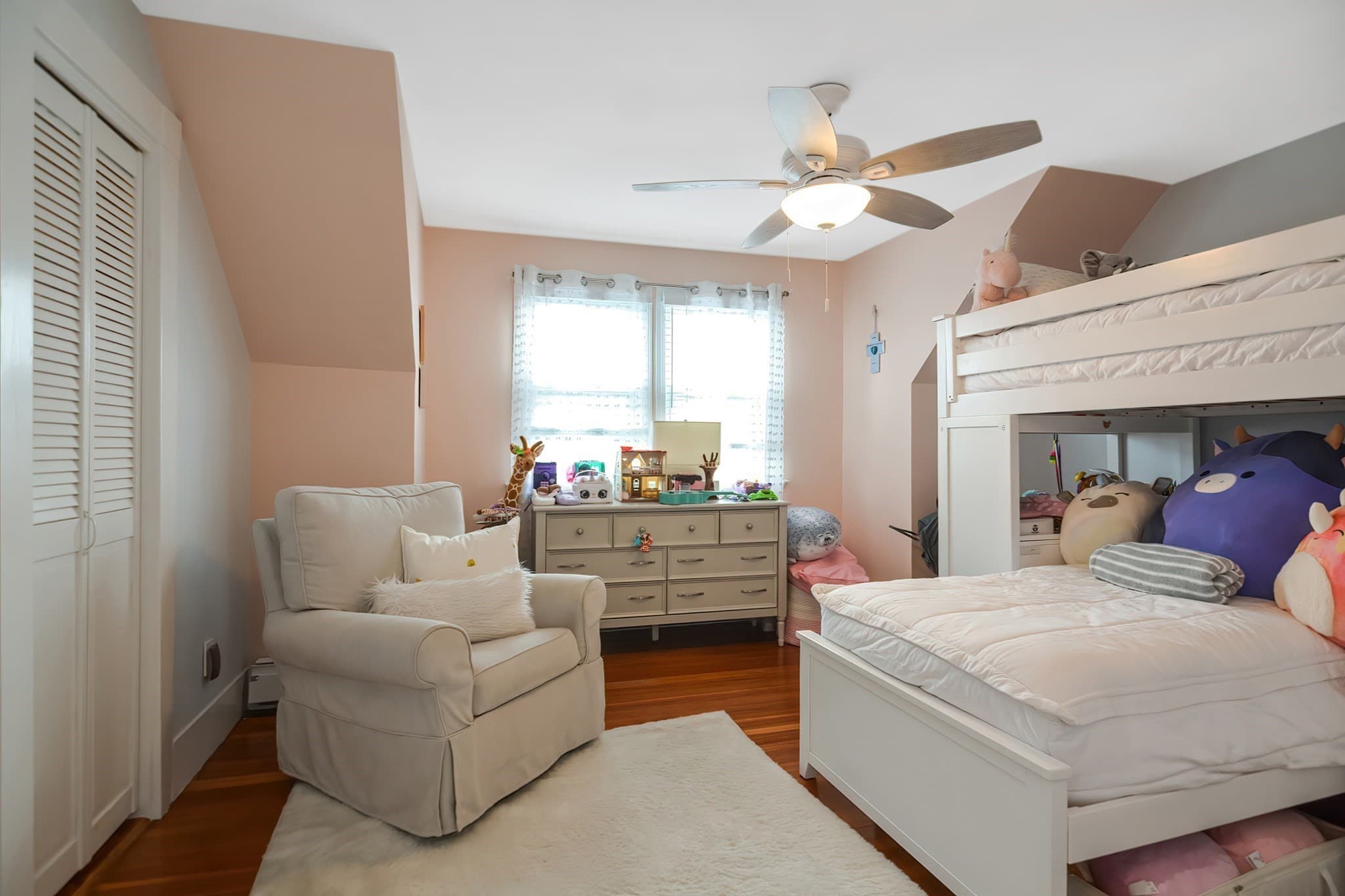 3 Family at 2 Peirce Rd, Lynn MA 01902, photo 26 of 42