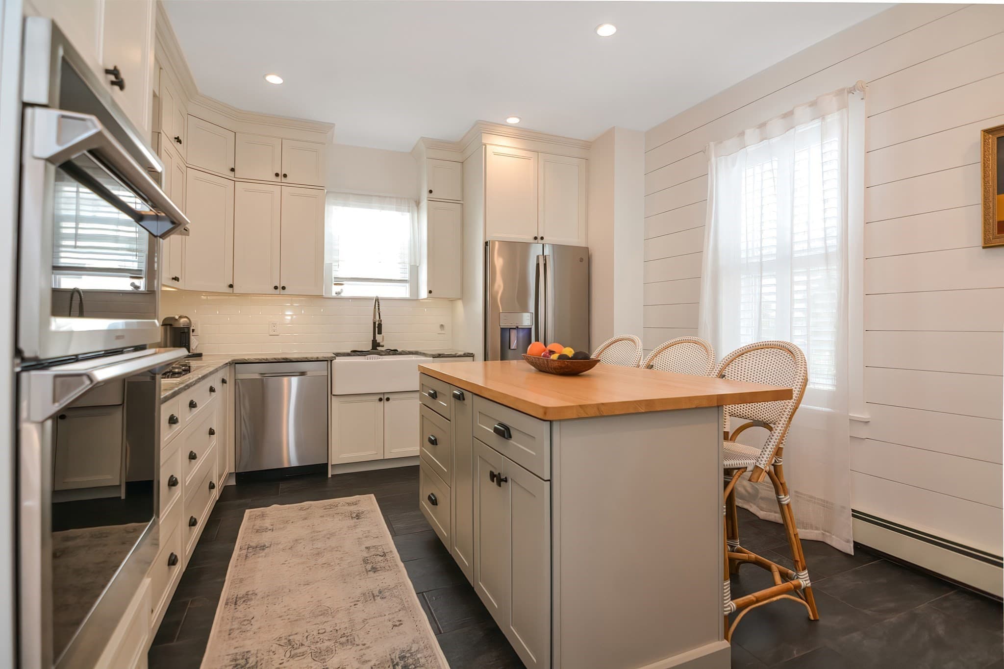 3 Family at 2 Peirce Rd, Lynn MA 01902, photo 15 of 42