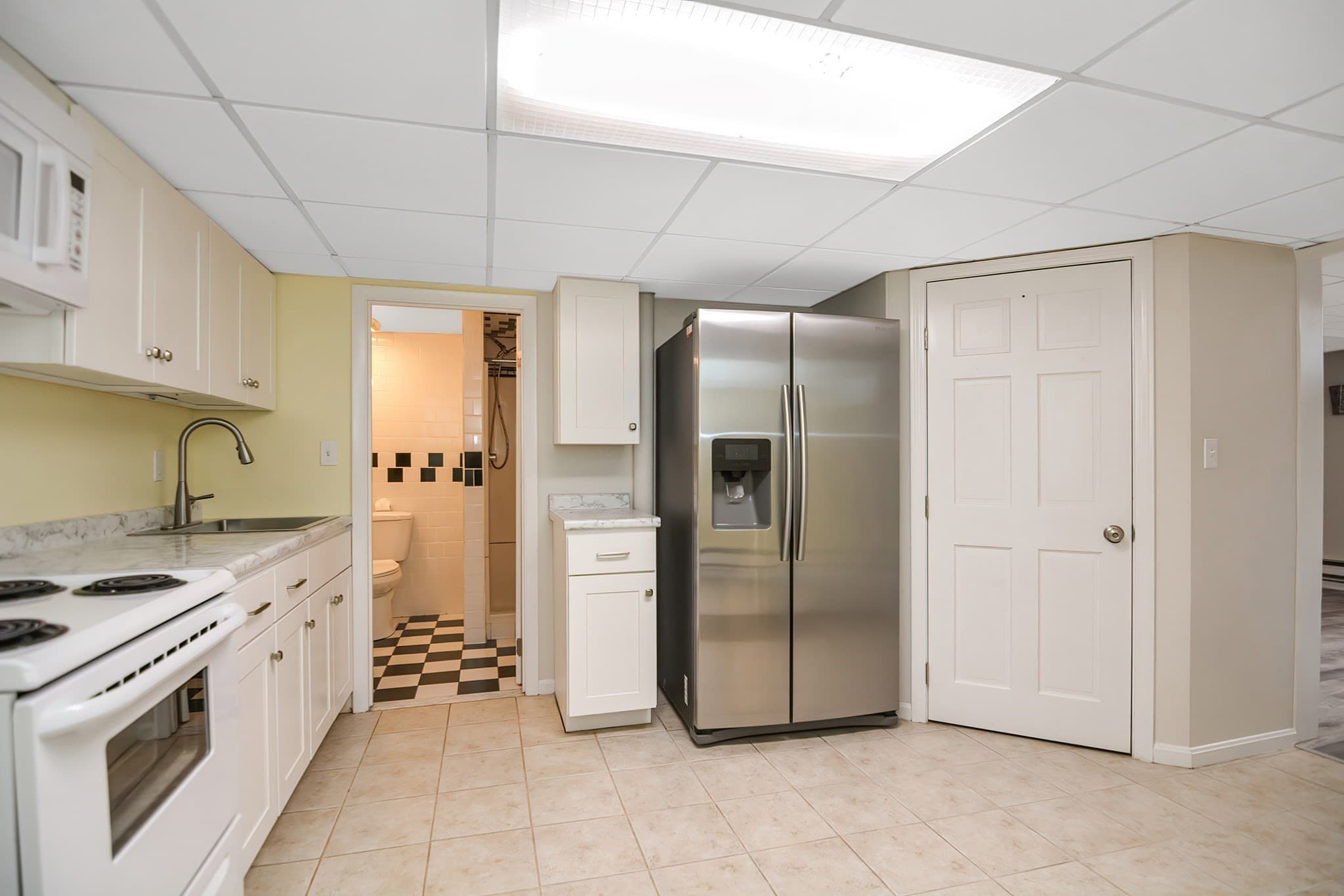 3 Family at 2 Peirce Rd, Lynn MA 01902, photo 35 of 42