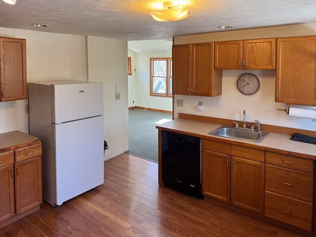Commercial Sale at 820 Route 28, Harwich MA 02646, photo 11 of 21