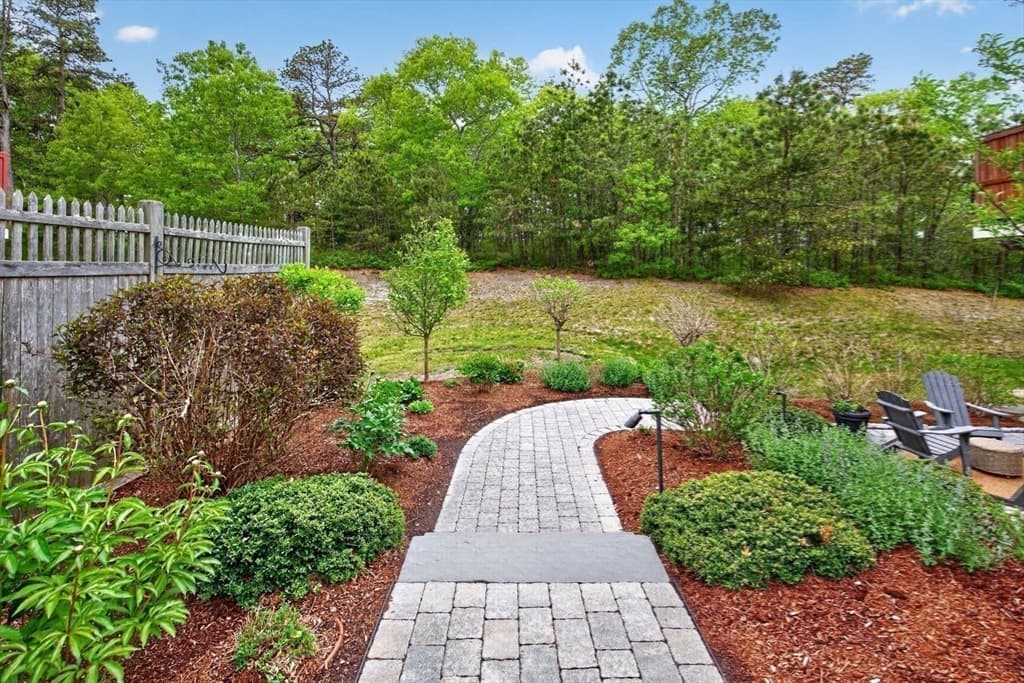 Condominium at 115 Bradstreete Crossing # 115, Plymouth MA 02360, Plymouth, photo 17 of 38