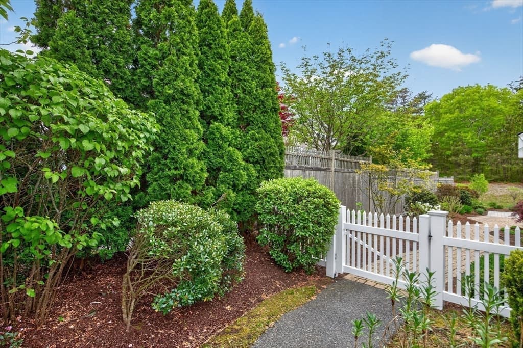 Condominium at 115 Bradstreete Crossing # 115, Plymouth MA 02360, Plymouth, photo 37 of 38