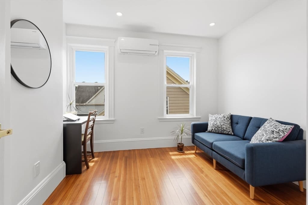 Condominium at 29-31 Cushing St # 3, Cambridge MA 02138, Cambridge, photo 16 of 33