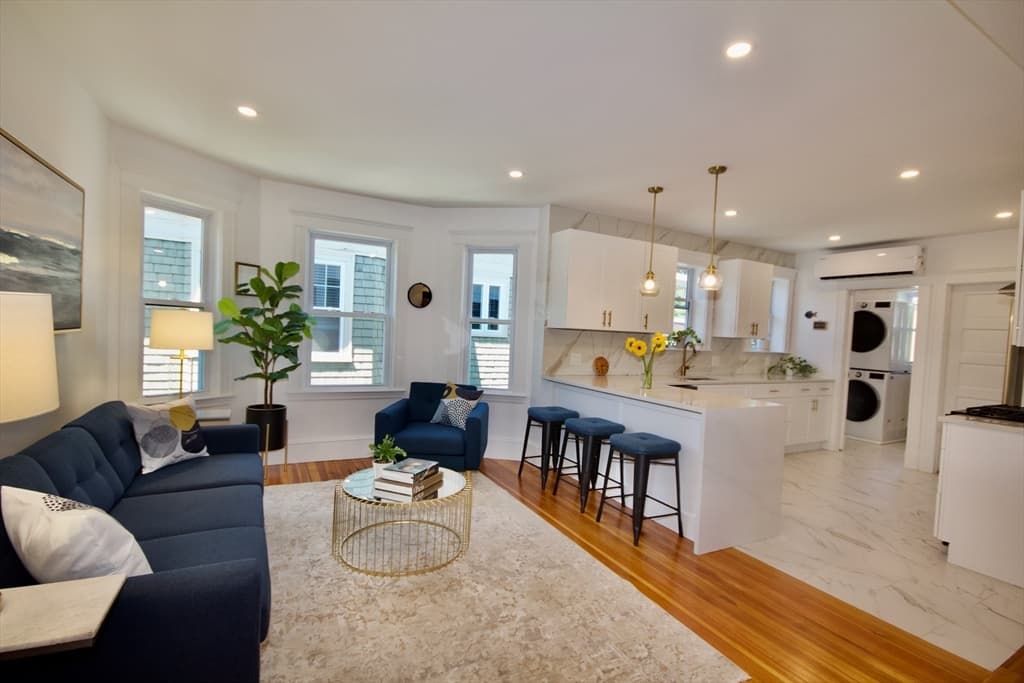 Condominium at 29-31 Cushing St # 3, Cambridge MA 02138, Cambridge, photo 4 of 33