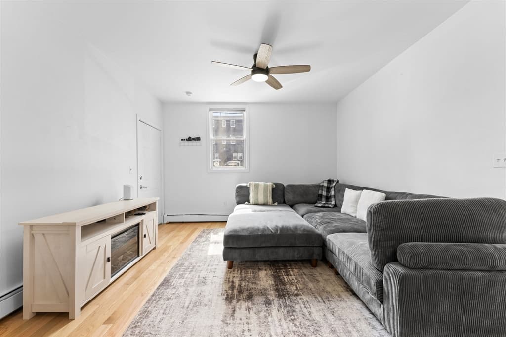 Condominium at 224 W 6th St # 1, Boston MA 02127, Boston, photo 8 of 20