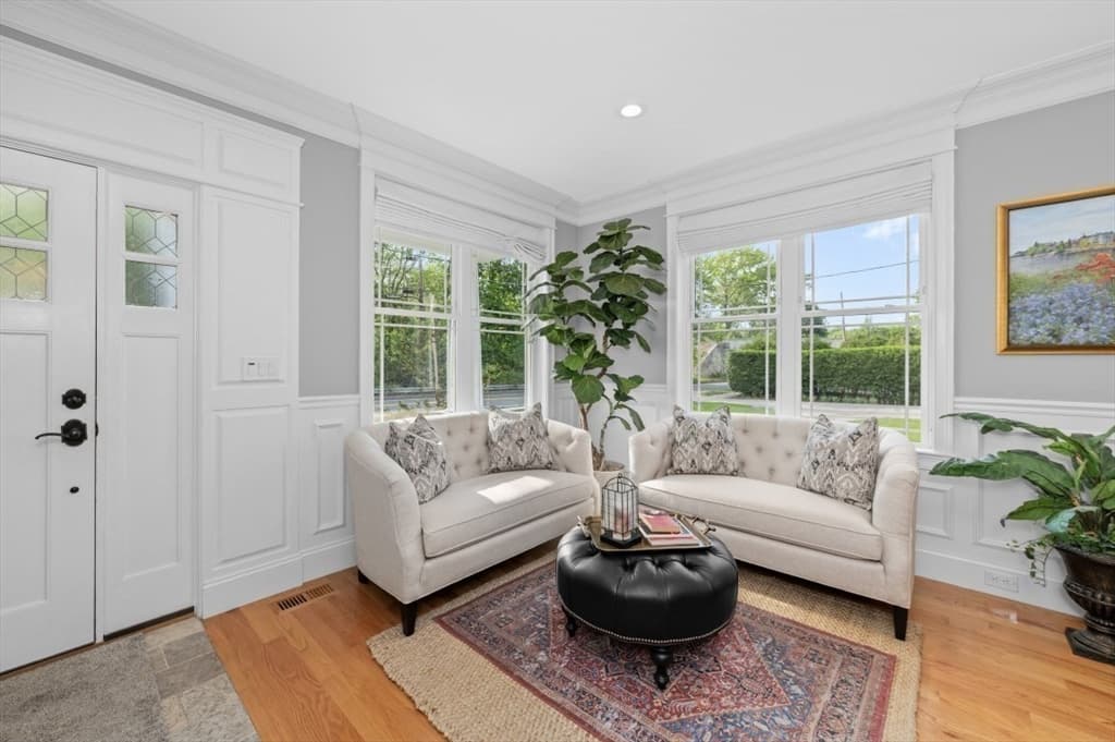 456 Chestnut St, Needham MA 02492 photo 12