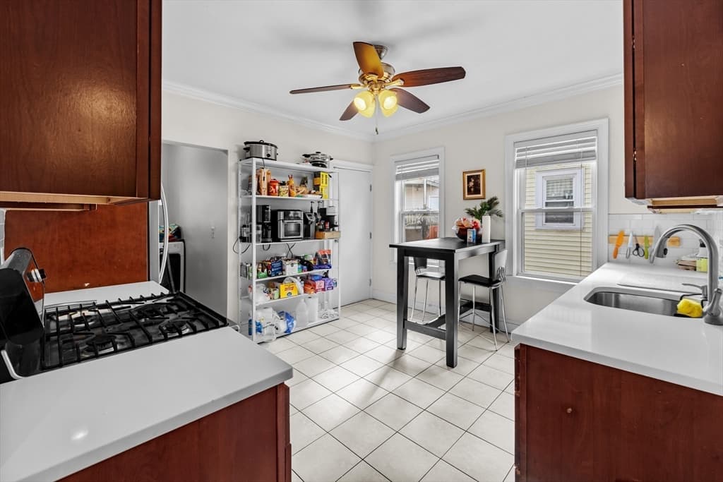 Condominium at 28 Edison Grn # 2, Boston MA 02125, Boston, photo 6 of 12