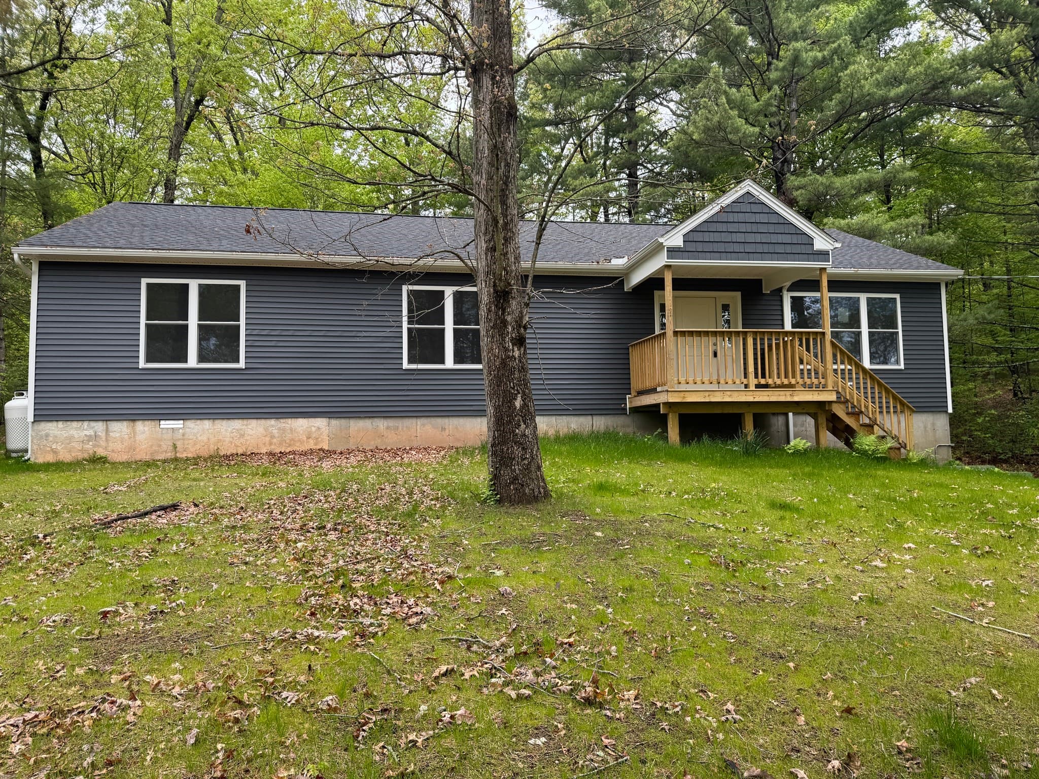 Single Family Residence at 132 Kibbe Rd, East Longmeadow MA 01028, photo 3 of 32