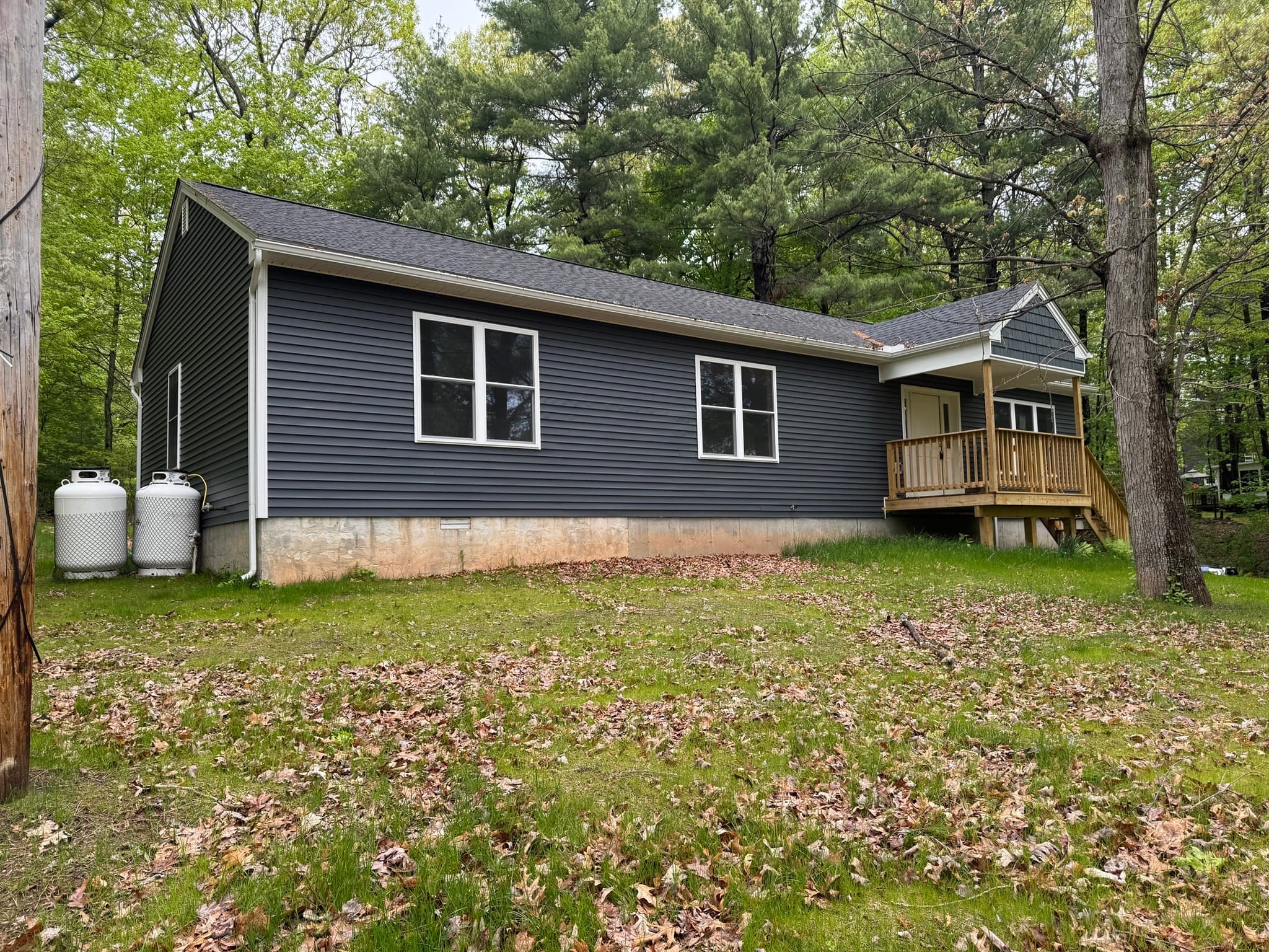 Single Family Residence at 132 Kibbe Rd, East Longmeadow MA 01028, photo 4 of 32