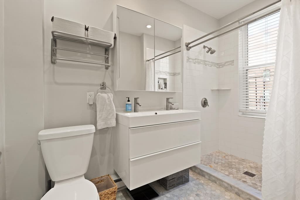 Condominium at 108 E Brookline St # 3, Boston MA 02118, photo 17 of 20