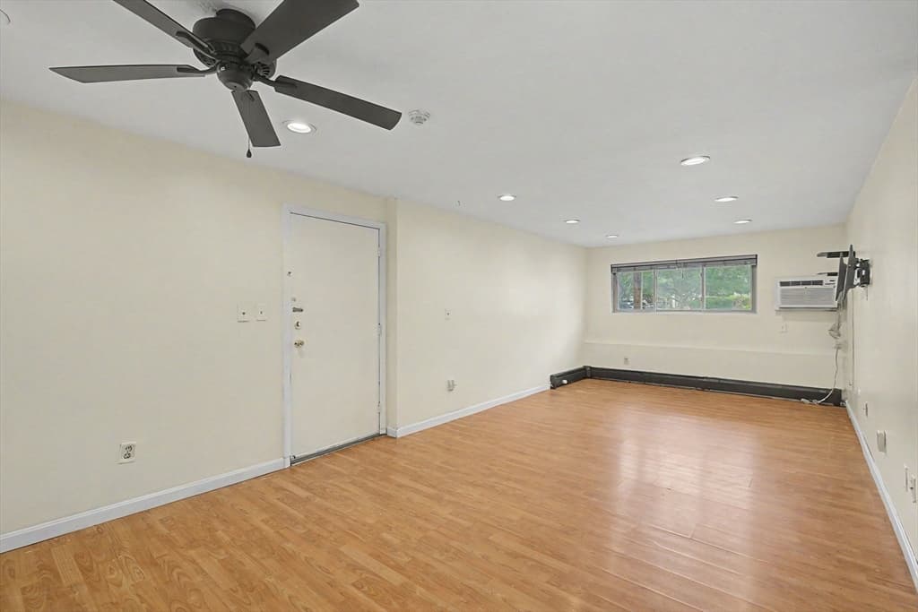 351 Pawtucket Blvd # 7, Lowell MA 01854 photo 6