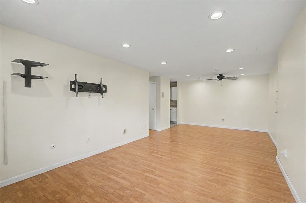 351 Pawtucket Blvd # 7, Lowell MA 01854 photo 9