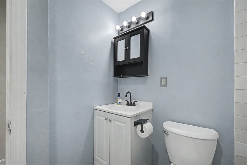 351 Pawtucket Blvd # 7, Lowell MA 01854 photo 35