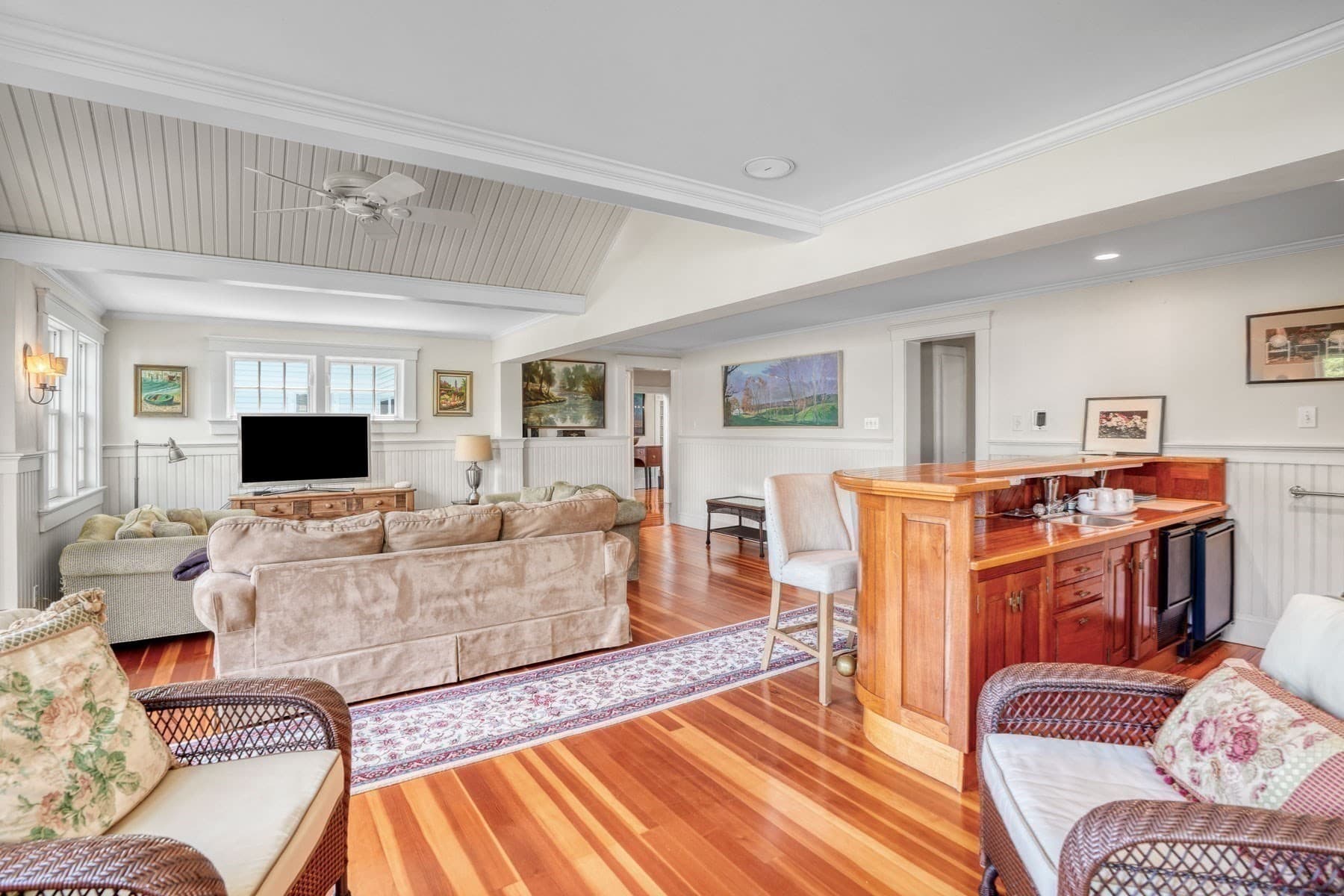 Single Family Residence at 31 Lambert's Cove Rd., Tisbury MA 02568, photo 12 of 19