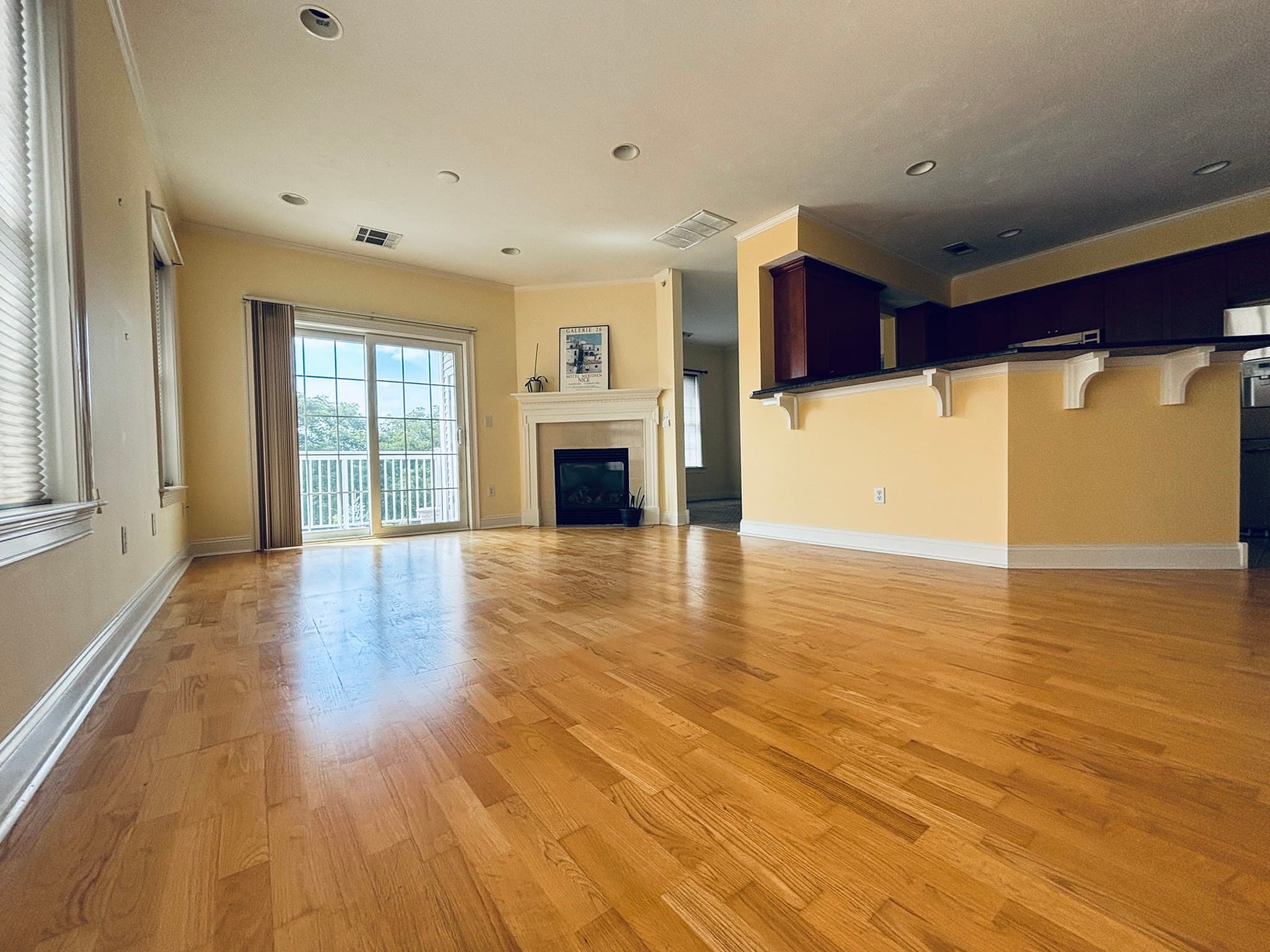 Condominium at 2303 Davenport Avenue # 2303, Canton MA 02021, Canton, photo 3 of 24