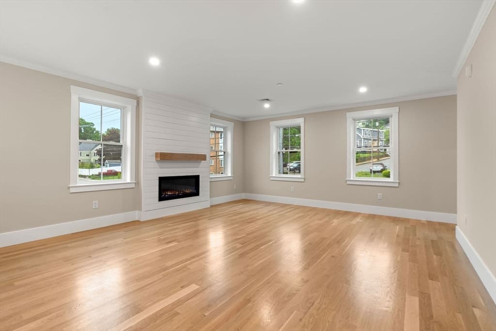 Condominium at 101B Market Street # B, Amesbury MA 01913, photo 13 of 40