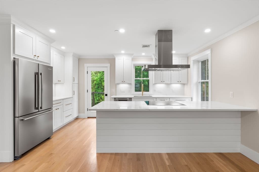Condominium at 101B Market Street # B, Amesbury MA 01913, photo 7 of 40