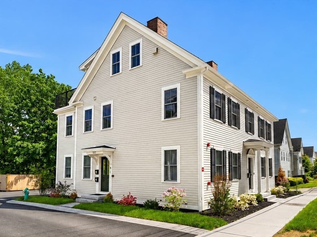 101B Market Street # B, Amesbury MA 01913