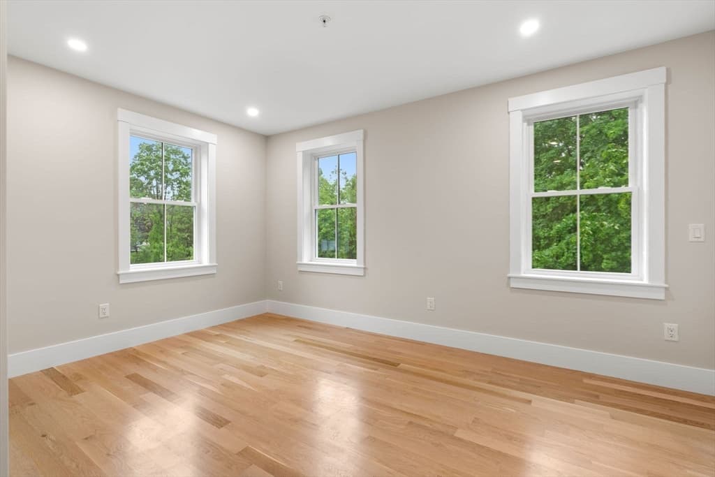 Condominium at 101B Market Street # B, Amesbury MA 01913, photo 19 of 40