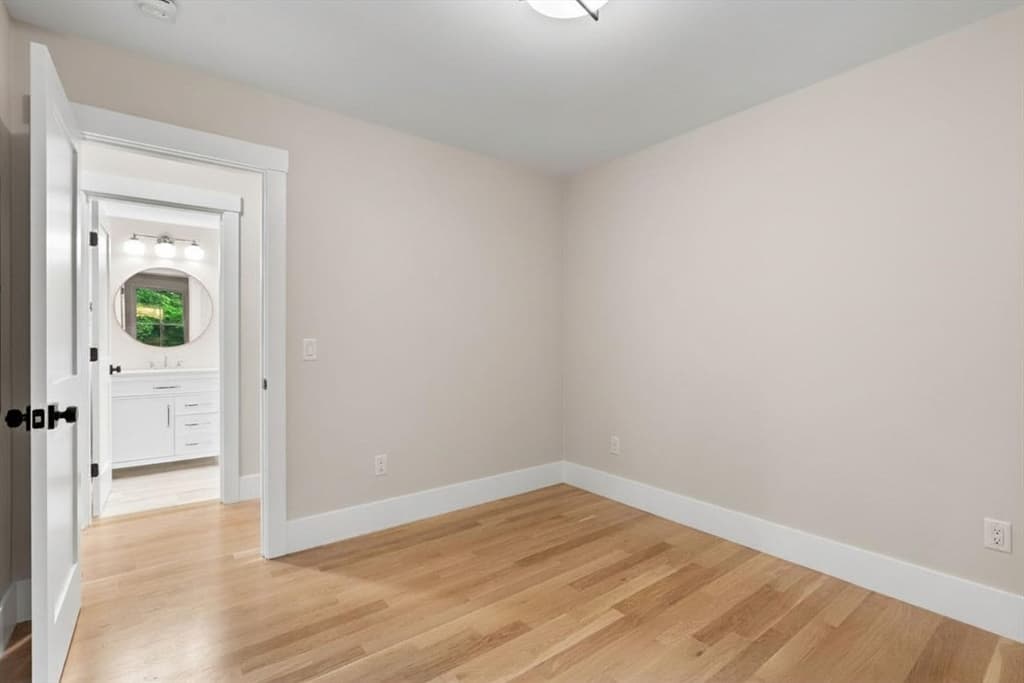 Condominium at 101B Market Street # B, Amesbury MA 01913, photo 25 of 40