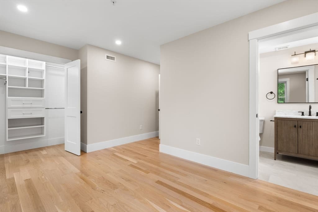 Condominium at 101B Market Street # B, Amesbury MA 01913, photo 21 of 40