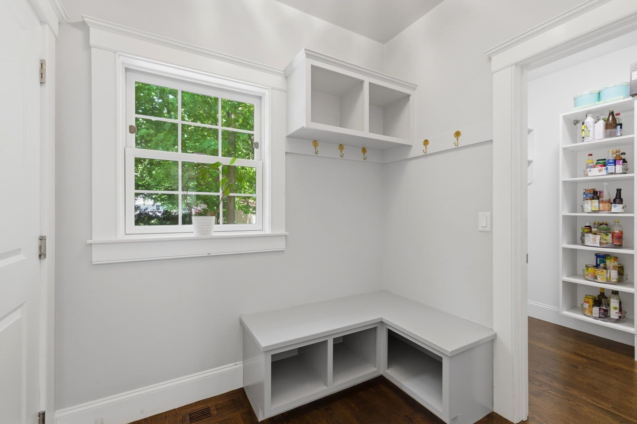 Single Family Residence at 4 Augustus Rd, Lexington MA 02421, Lexington, photo 6 of 36