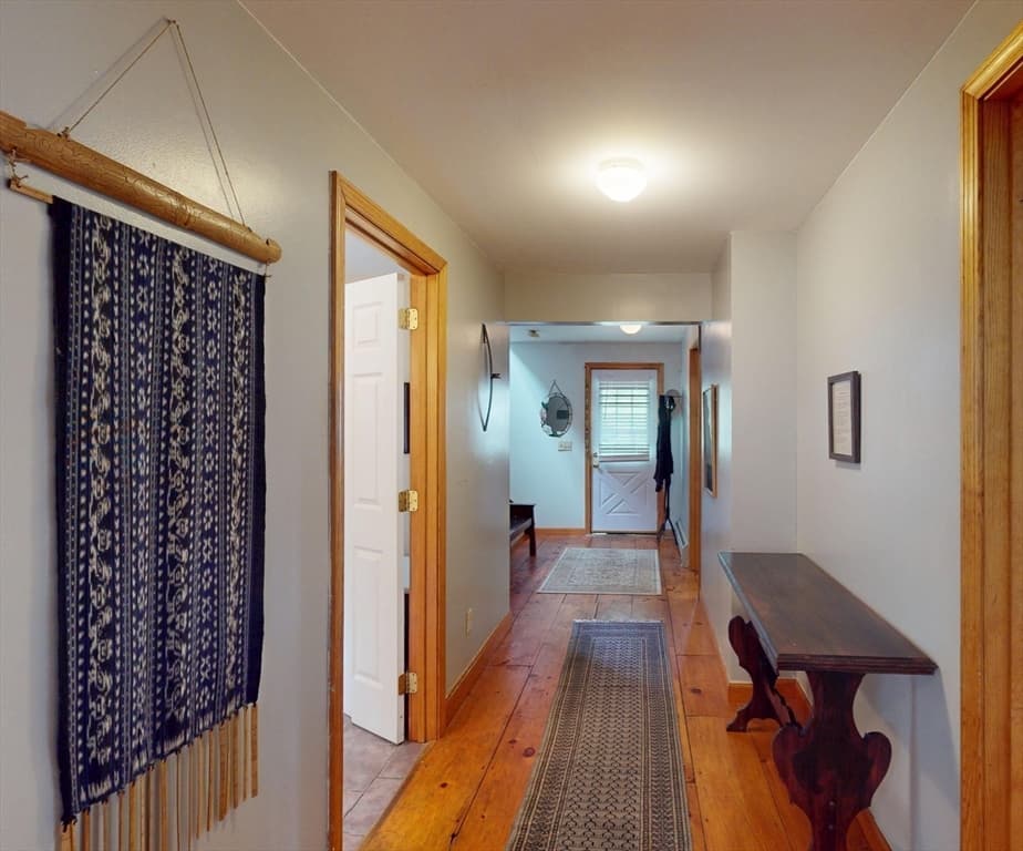 Single Family Residence at 42 Water St, Northampton MA 01053, Northampton, photo 13 of 35
