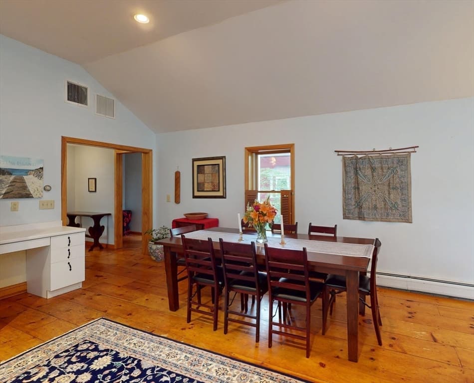 Single Family Residence at 42 Water St, Northampton MA 01053, Northampton, photo 9 of 35