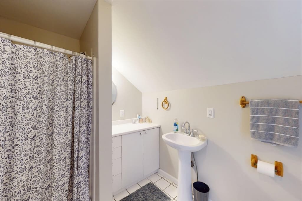Single Family Residence at 42 Water St, Northampton MA 01053, Northampton, photo 24 of 35