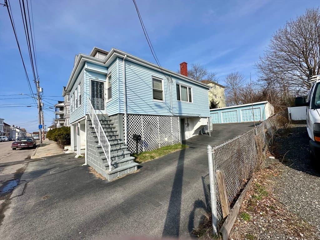 Single Family Residence at 150 Crawford St, Fall River MA 02724, photo 4 of 22