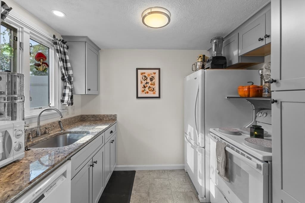 Condominium at 371 Lancaster St # 3, West Boylston MA 01583, West Boylston, photo 9 of 24