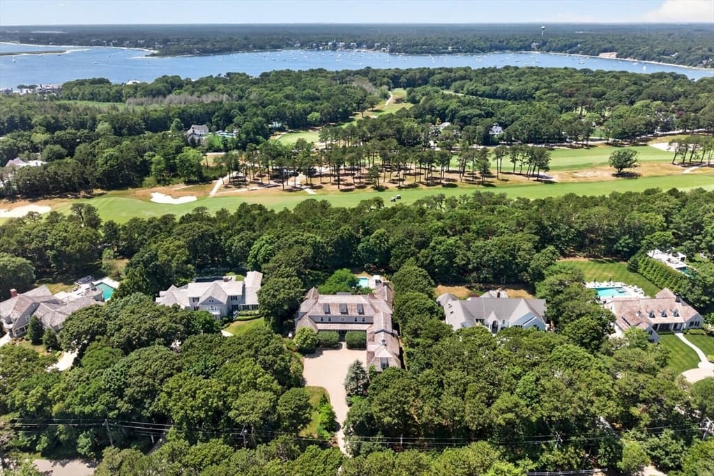 179 Pineleigh Path, Barnstable MA 02655 photo 2