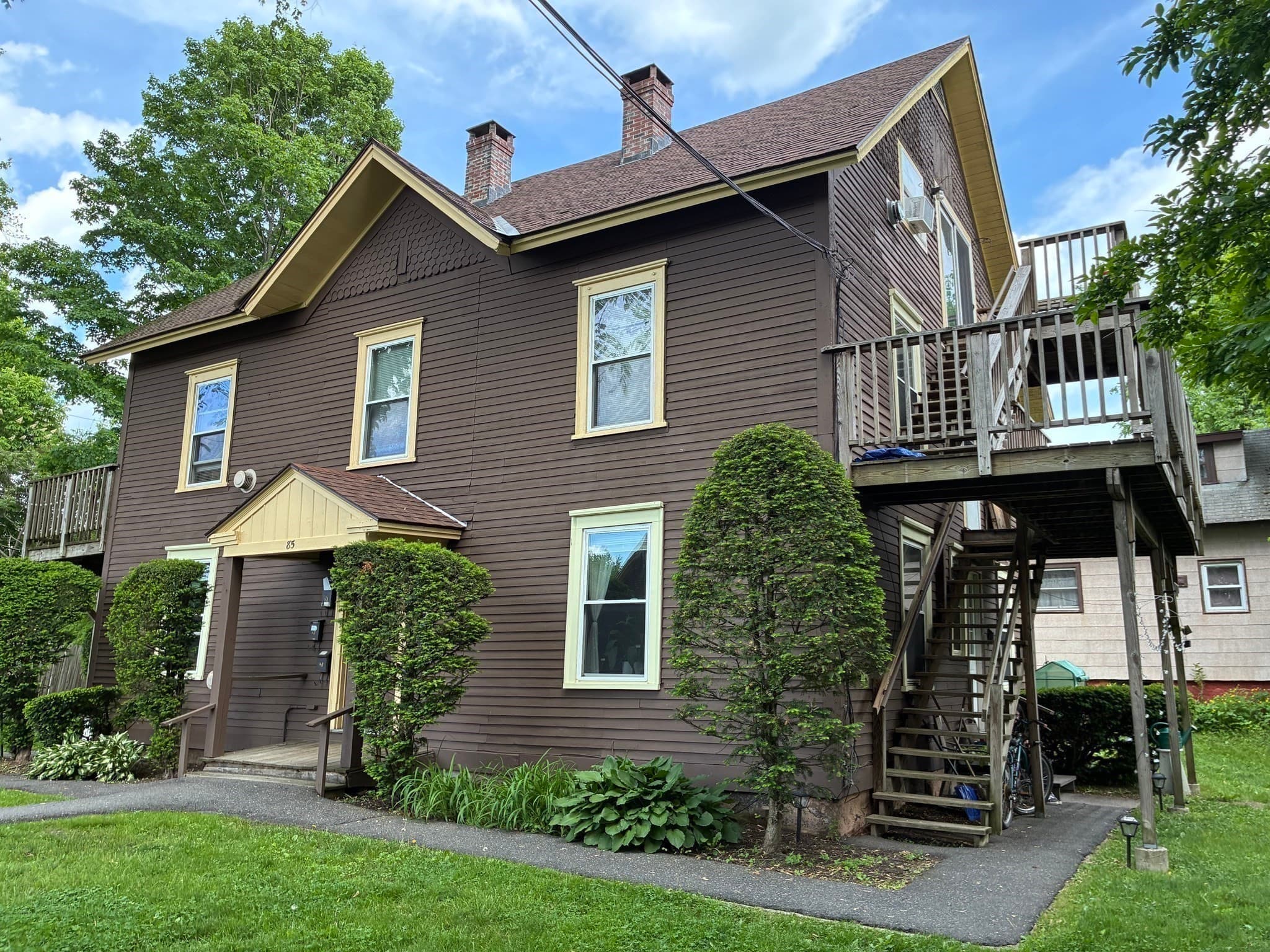 5-9 Family at 85-91 School St, Greenfield MA 01301, photo 14 of 28