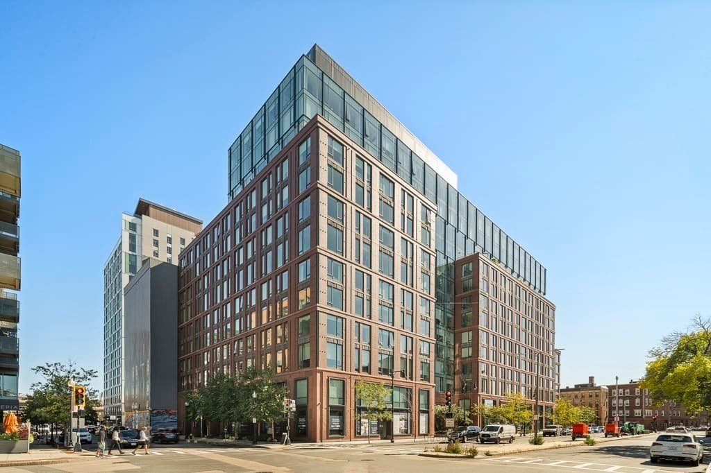 Condominium at 380 Harrison Ave, Boston MA 02118, photo 37 of 38