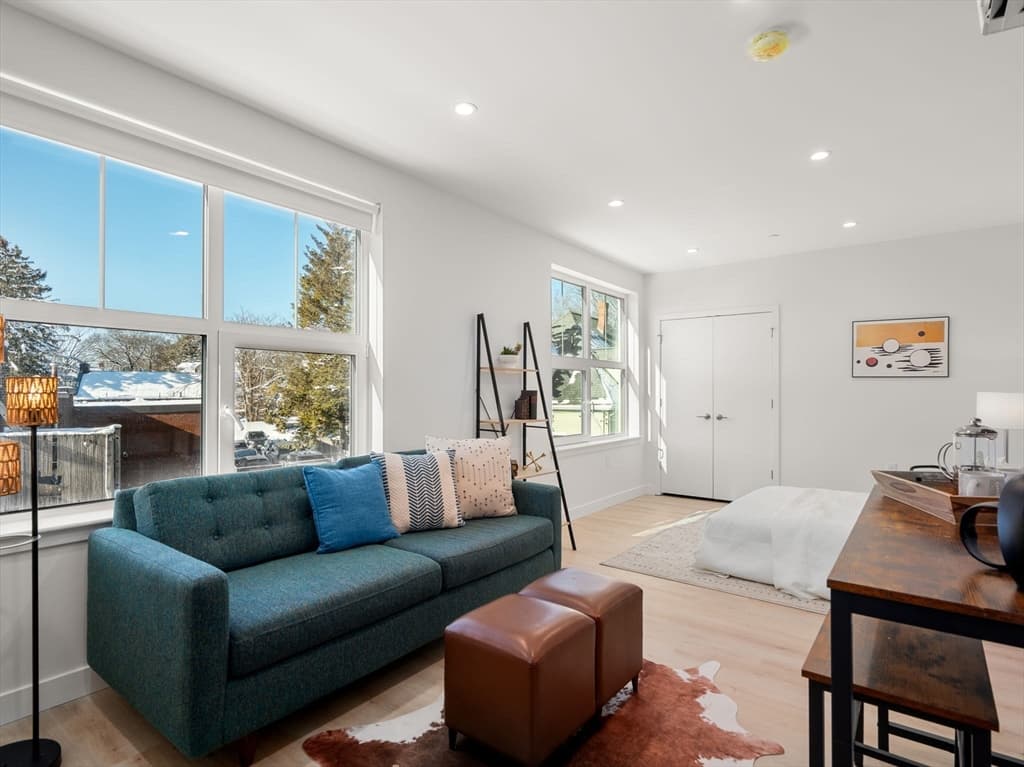1151 Walnut # 210, Newton MA 02461 photo 4