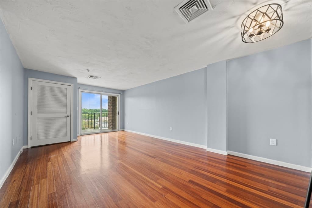 Condominium at 230 Willard St # 602, Quincy MA 02169, photo 3 of 29
