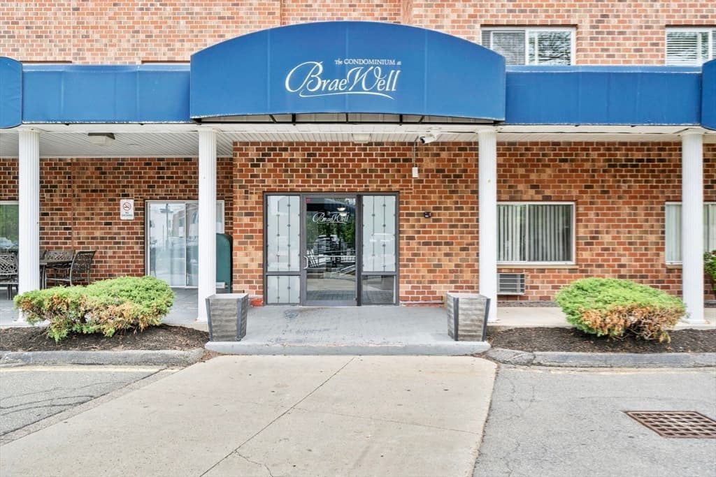 Condominium at 230 Willard St # 602, Quincy MA 02169, photo 24 of 29