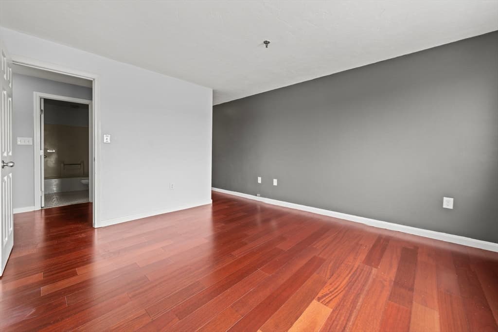 Condominium at 230 Willard St # 602, Quincy MA 02169, photo 10 of 29