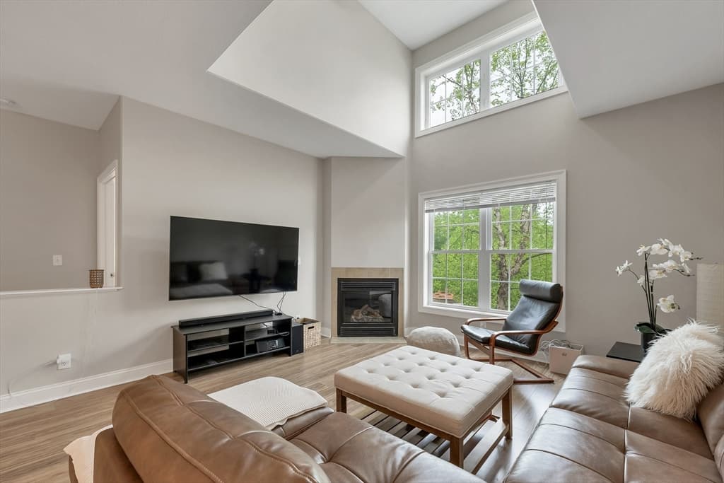 Condominium at 17 Roundabout Way # 5, Manchester NH 03102, Manchester, photo 21 of 40