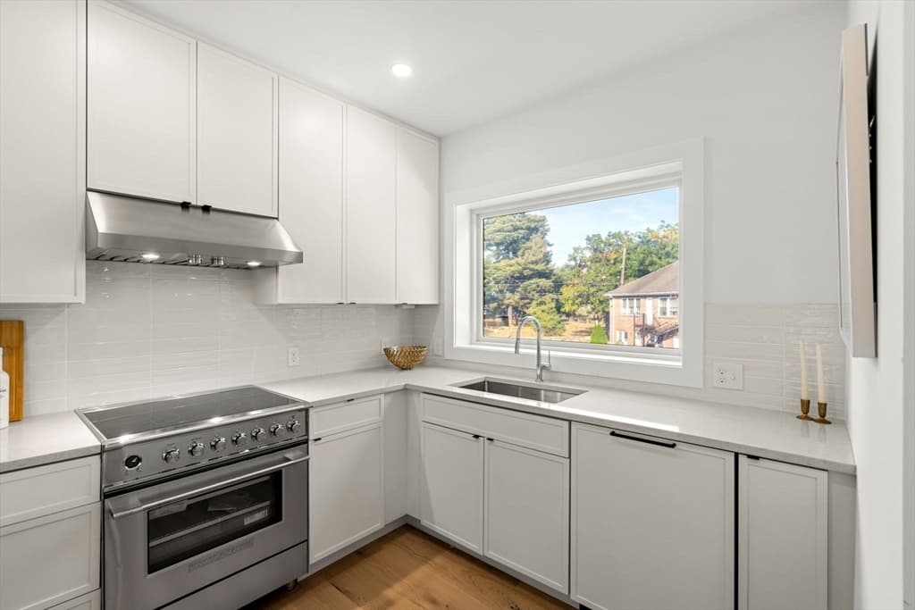 14 Elm Street # 14, Newton MA 02465 photo 8