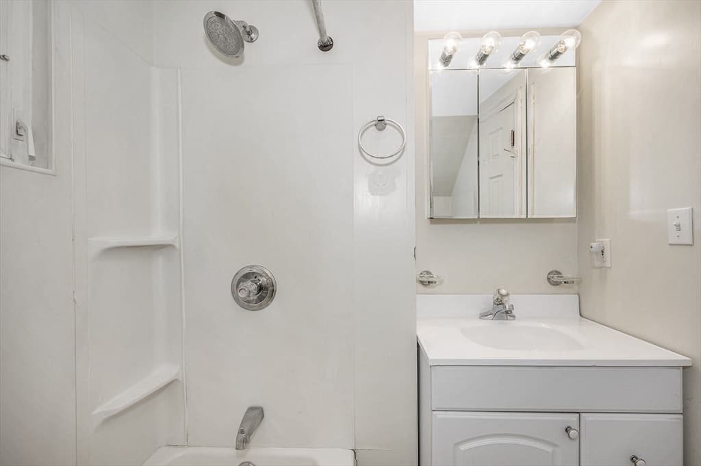 2 Grove Place, Melrose MA 02176 photo 8