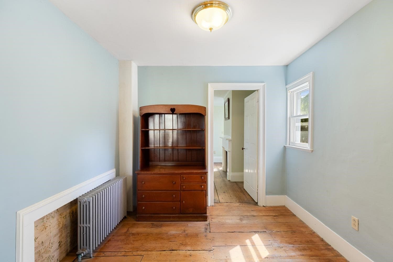 Single Family Residence at 25 Poplar Street, Gloucester MA 01930, Gloucester, photo 12 of 38