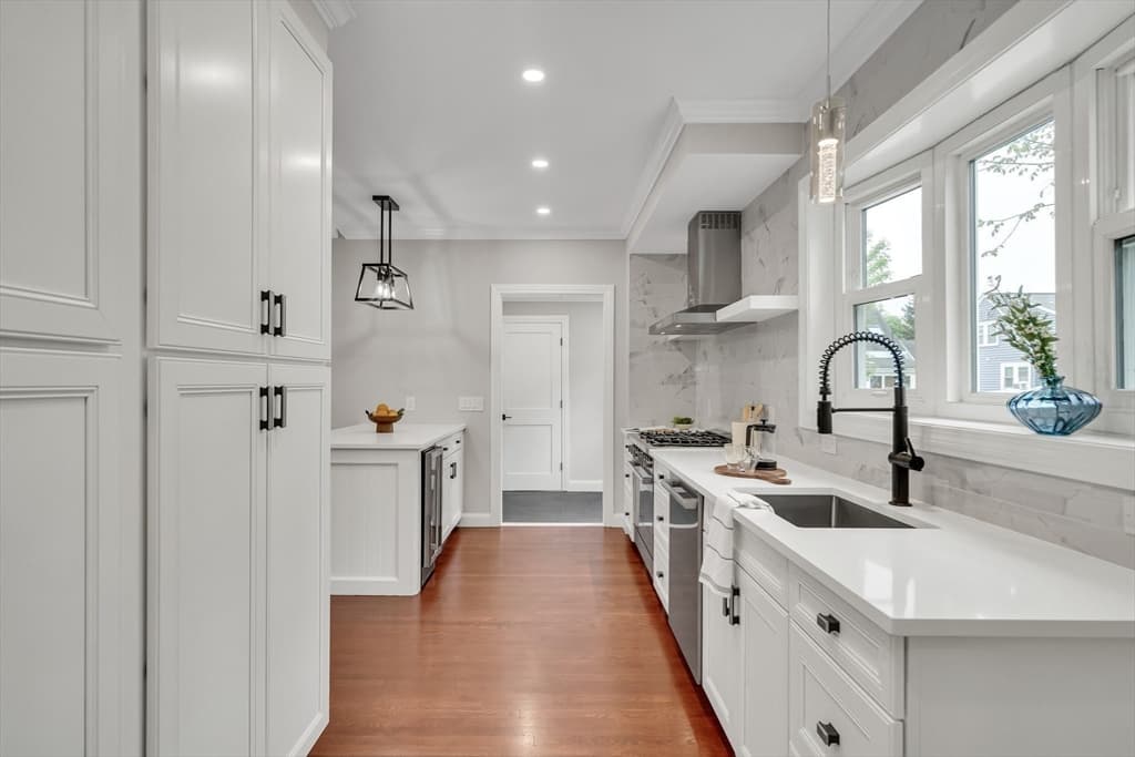 20 Riverview St, Dedham MA 02026 photo 4