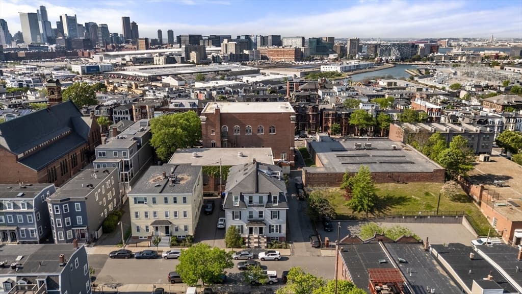 Condominium at 554 E 4th St # 1B, Boston MA 02127, Boston, photo 26 of 28